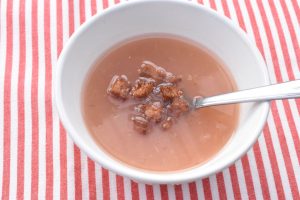 Æblesuppe - opskrift på gammeldags frugtsuppe med æbler