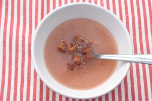 Æblesuppe - opskrift på gammeldags frugtsuppe med æbler