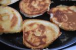 DSC_0722 • nogetiovnen.dk Æblebeignet med kanel sukker - æbleringe med dej
