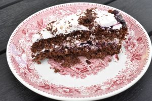 Rugbrødslagkage - opskrift på sønderjysk brødtorte