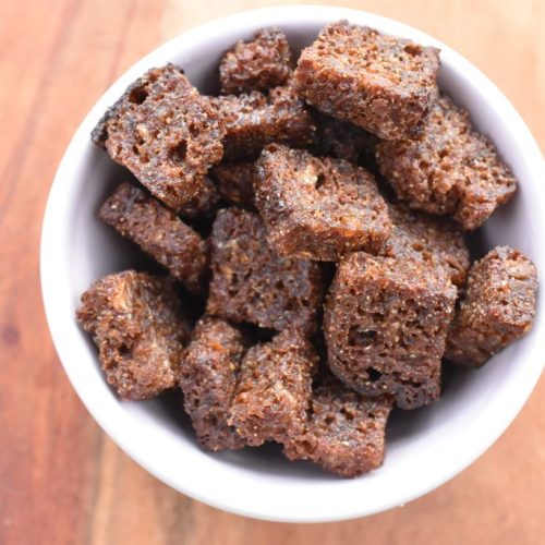 Rugbrødscroutoner i ovn el. airfryer - sunde croutoner