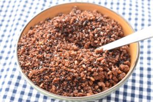 Ymerdrys - opskrift på hjemmelavet rugbrødsdrys