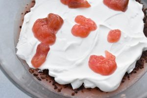 Bondepige med slør - opskrift på sønderjysk dessert