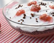 Bondepige med slør - opskrift på sønderjysk dessert