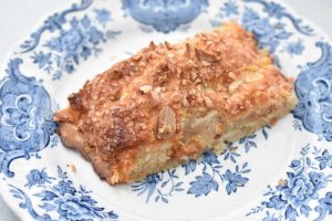 DSC_0953 • nogetiovnen.dk Butterdejsstang med æble marcipan fyld - butterdejskringle