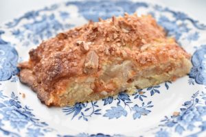 DSC_0954 • nogetiovnen.dk Butterdejsstang med æble marcipan fyld - butterdejskringle