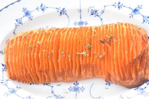 Hasselback butternut squash i ovn - nem opskrift