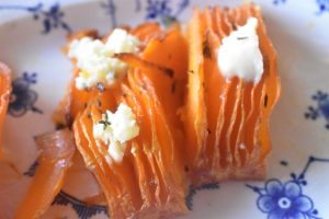 Hasselback butternut squash i ovn - nem opskrift