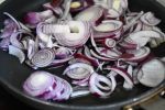 DSC_1767 • nogetiovnen.dk Rødløgskompot - opskrift på nem løgkompot med rødløg