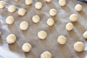Glutenfri mandelsmåkager med kondenseret mælk - nem opskrift