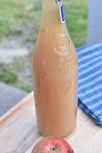 Æblesaft - nem opskrift på hjemmelavet saft med æbler