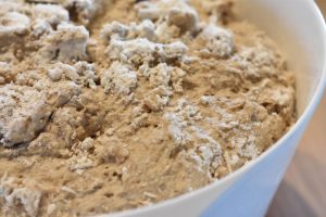 Rugbrødsboller - opskrift på boller med rugbrødsrester