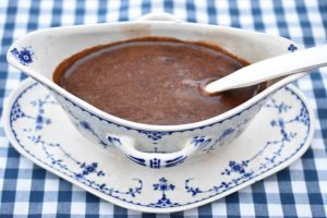 Brun sovs - nem opskrift på klassisk opbagt brun sauce 