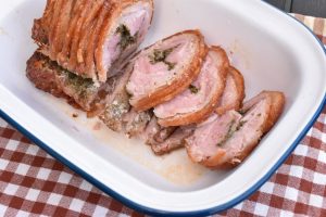 DSC_3669 • nogetiovnen.dk Porchetta i ovn - italiensk rullesteg med sprød svær