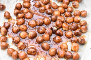 Karamelliserede hasselnødder - nødder med karamel