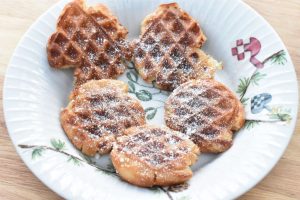 DSC_1585 • nogetiovnen.dk Æbleskive vafler - æbleskiver i vaffeljern