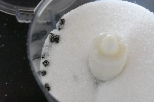 Vaniljesukker - opskrift på hjemmelavet sukker med vanilje