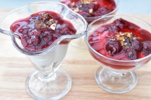 DSC_1721 • nogetiovnen.dk Nem julecheesecake med kirsebær i glas - uden husblas
