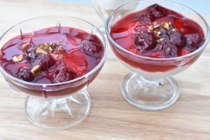 Nem julecheesecake med kirsebær i glas - uden husblas