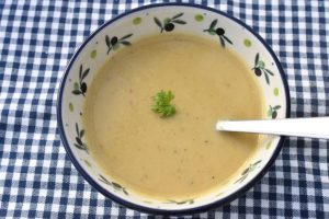 Grøntsagssuppe - nem opskrift på suppe med grøntsager