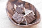 DSC_1825 • nogetiovnen.dk Hjemmelavet daim chokolade - nem opskrift