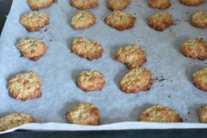 Havremakroner - opskrift på tykke havregrynskager