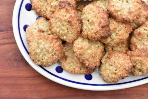 Havremakroner - opskrift på tykke havregrynskager