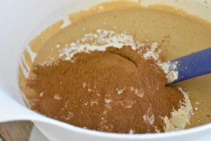 Rødbedekage - opskrift på nem saftig kage med rødbeder