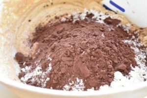 Chokoladekage med rødbeder - opskrift på snasket brownie