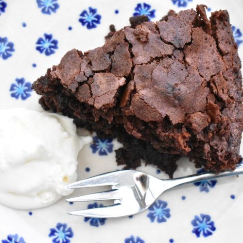 Chokoladekage med rødbeder - opskrift på snasket brownie