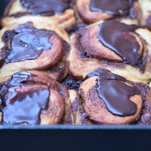 Koldhævede kanelsnegle - nemme og lækre - opskrift