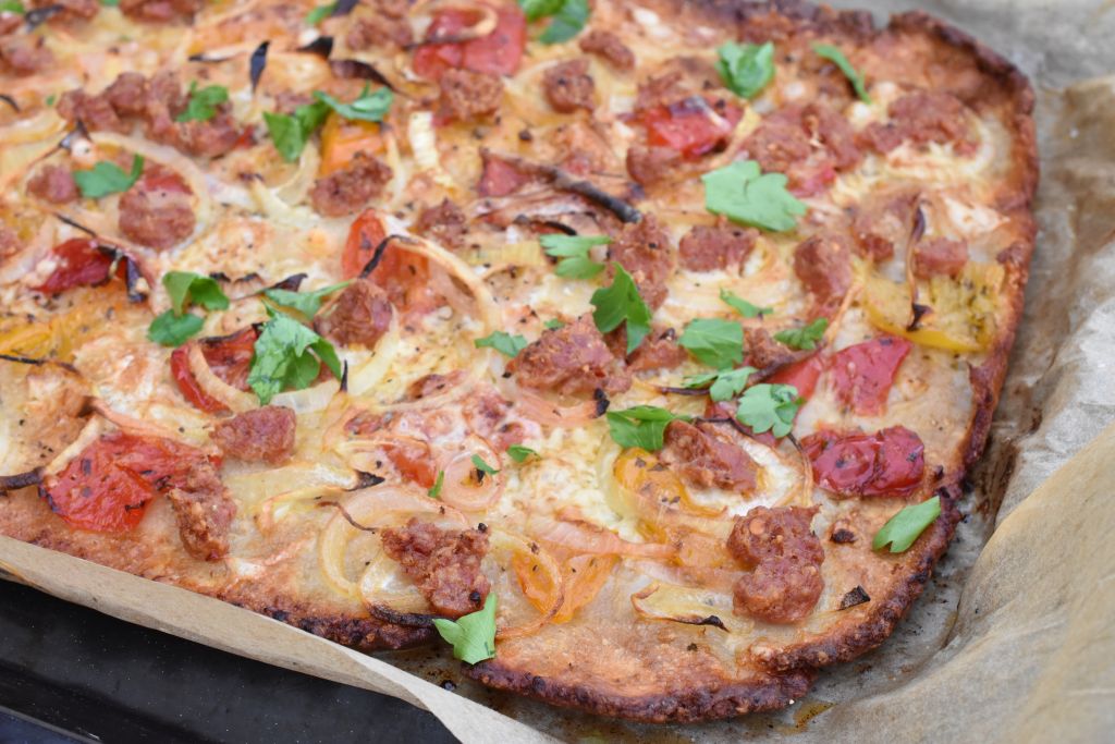 Sund pizza - opskrift på pizzabund med skyr og havregryn