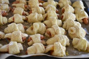 Mini pølsehorn - små pølsehorn med cocktailpølser
