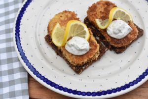 Paneret torskerogn med dildmayo - nem opskrift 