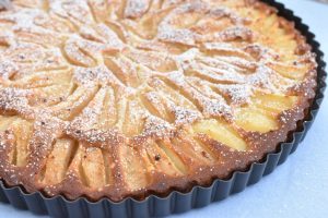 Fransk pæretærte - sprød og saftig. Nem opskrift
