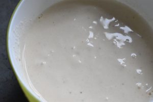 Fladbrød med hytteost og æg - nem opskrift