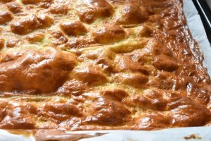 Fladbrød med hytteost og æg - nem opskrift