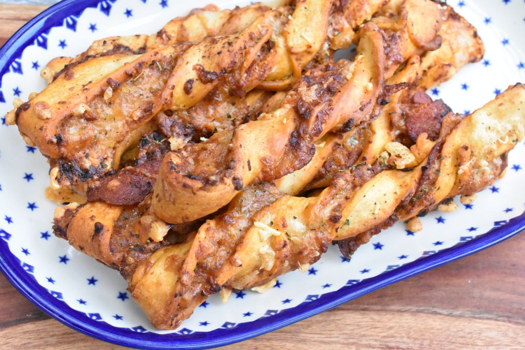 Pizza twister - nem opskrift på pesto og pepperoni