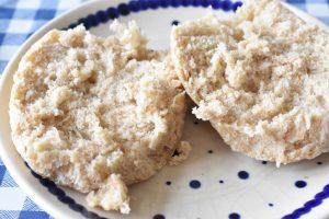 Grahamsboller - opskrift på boller med grahamsmel