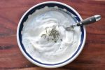 Bearnaisecreme - opskrift på nem bearnaisesauce med creme fraiche