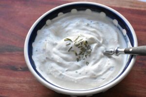 Bearnaisecreme - opskrift på nem bearnaisesauce med creme fraiche