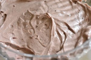 Chokolademousse med yoghurt - nem dessert med græsk yoghurt