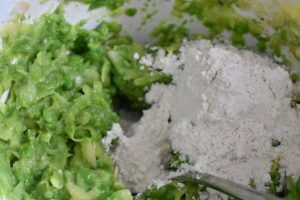 Grønne frikadeller med ærter - vegetar ærtedeller