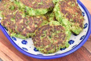 Grønne frikadeller med ærter - vegetar ærtedeller