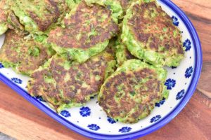 Grønne frikadeller med ærter - vegetar ærtedeller