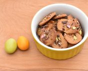 Påskespecier med vanilje – klassiske småkager med påskepynt