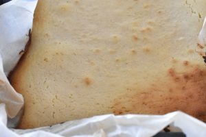 Påske citronsnitter - marcipankage med citron i bradepande
