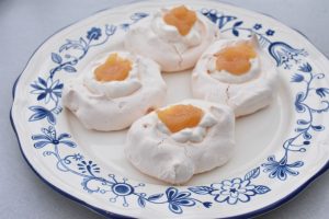 Påske fuglereder med lemon curd - marengs spejlæg