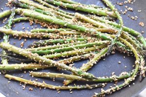 Asparges med sesam - nem opskrift 