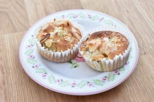 DSC_0415 • nogetiovnen.dk Ingefærmuffins med rabarber - lækre rabarbermuffins